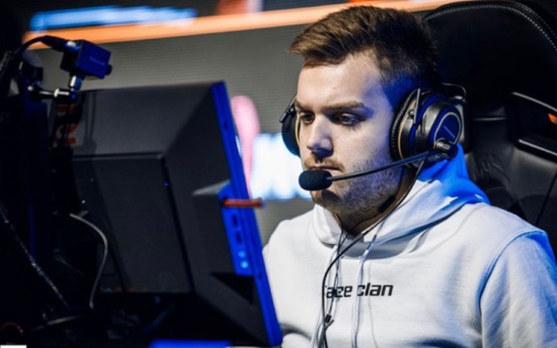 Zeus：比赛期间很想吃海底捞 奖杯非常重拿不动 S赛才是最重要的